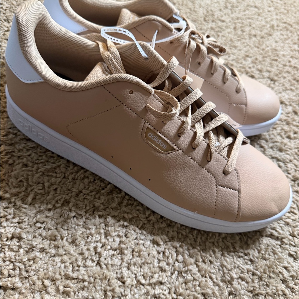Adidas Men’s Beige and White Sneakers